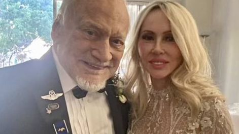 A los 93 años se casó el legendario astronauta Buzz Aldrin: “Me siento como un adolescente. Gentileza: Twitter: @TheRealBuzz