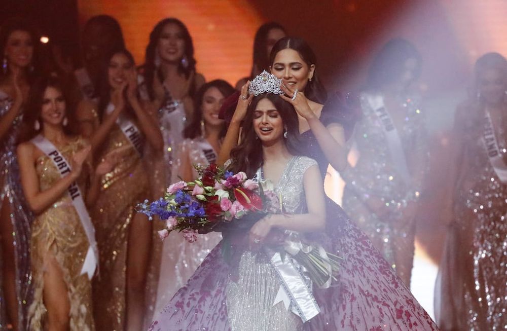 Harnaaz Sandhu, de la India, es la nueva Miss Universo