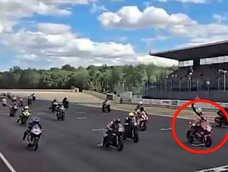 Luto en el motociclismo por la muerte de dos pilotos.