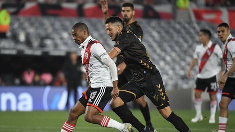 El uruguayo De La Cruz, figura de River.