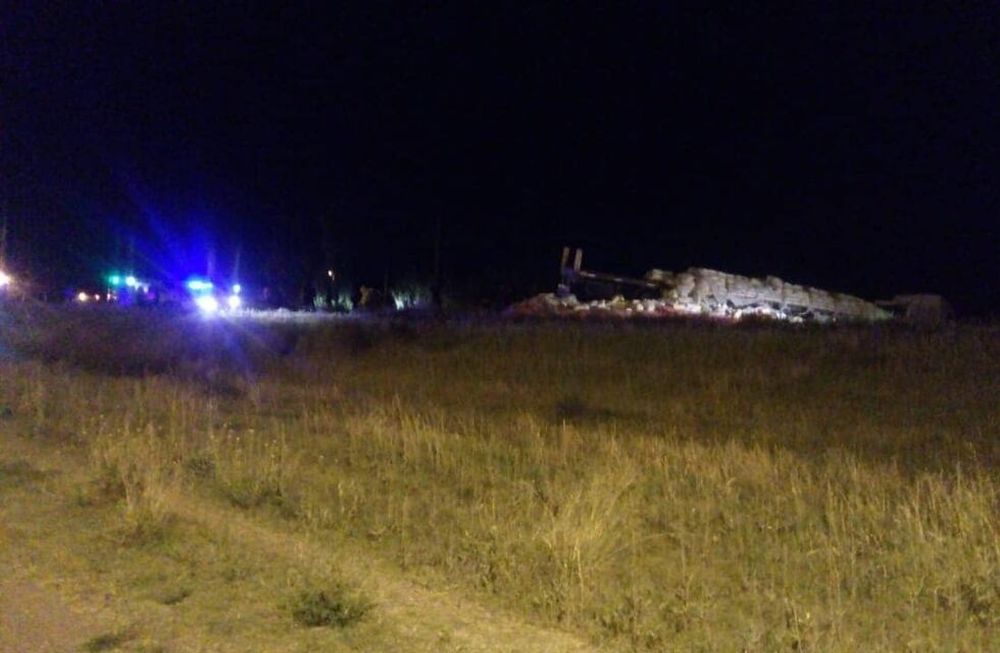 El Fiat de presunto agresor quedó destrozado. Foto: gentileza Alvear hoy.