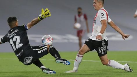 El portero Lucas Chaves de Argentinos Juniors fue figura del Bicho ante River Plate. / Gentileza.