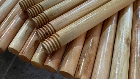 El método de reciclaje para aprovechar los palos de escoba para decorar tu hogar con este truco