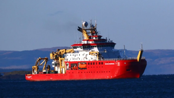 El buque rompehielos inglés RRS Sir David Attenboroug. Fotografía: Agencia Noticias Argentinas / Redes