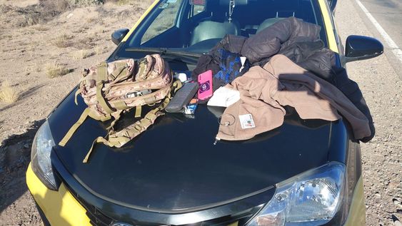 La conoció por Tinder, fue apuñalado y le prendió fuego su casa: quedó detenida