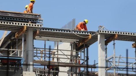 La actividad económica tuvo un crecimiento de 6,4% interanual en junio, pero bajó en comparación con mayo