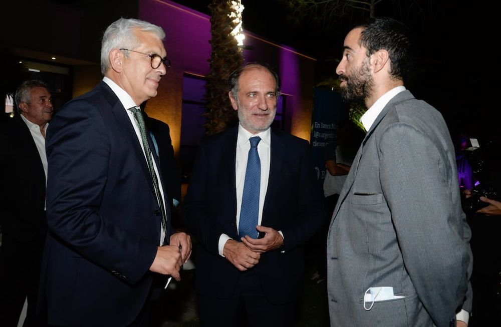 El ministro de Agricultura de la Nación, Julián Domínguez; el presidente del Banco Nación, Eduardo Hecker; y el ministro de Hacienda, Victor Fayad. Gentileza: Marcos Doña