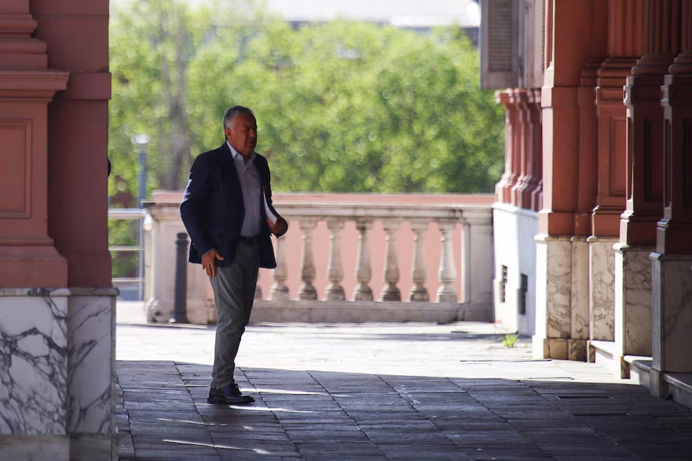 El gobernador estará en la Casa Rosada en la última reunión del organismo, donde el Gobierno nacional definió los lineamientos finales del informe sobre Reforma Laboral, agenda fiscal y apertura comercial.
