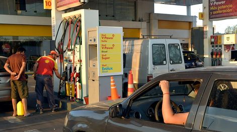 Para las petroleras, la situación de los combustibles ha comenzado a normalizarse. - Foto: Orlando Pelichotti