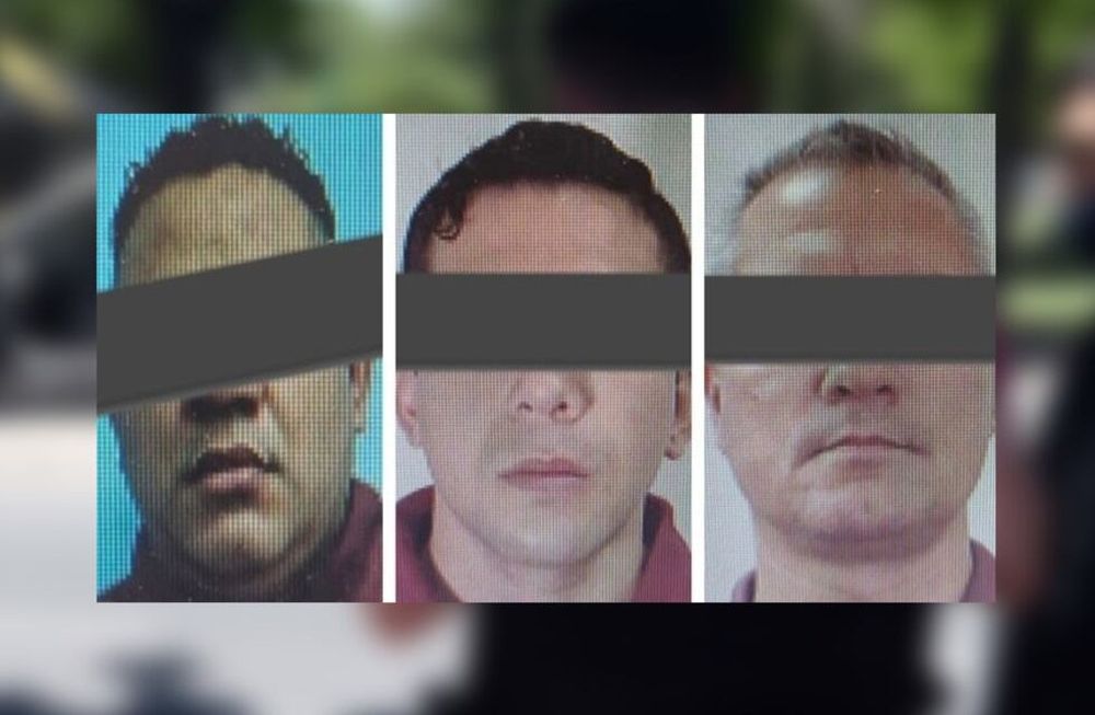 Los tres efectivos de la Policía de la Ciudad involucrados en el crimen de Lucas González, el adolescente que jugaba en las inferiores de Barracas Central, se entregaron este sábado a la Justicia.