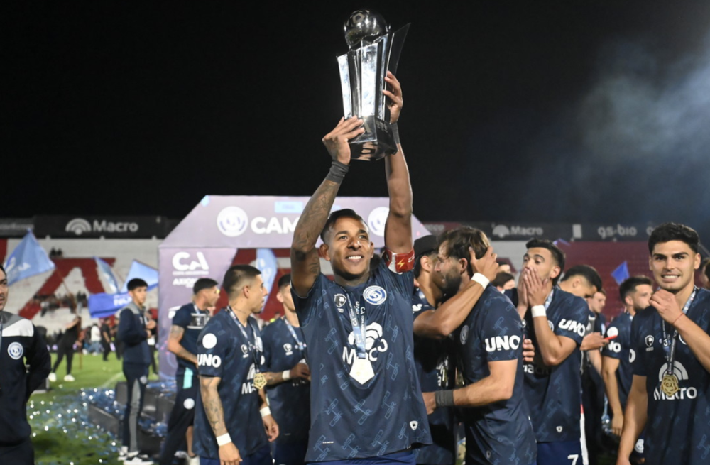 La Inteligencia Artificial no tuvo en cuenta el t&iacute;tulo de Independiente Rivadavia como campe&oacute;n de la Copa Argentina.
