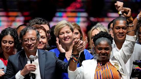 Los Andes | Petro y su compañera de fórmula asumirán como presidente y vice de Colombia este domingo. AP