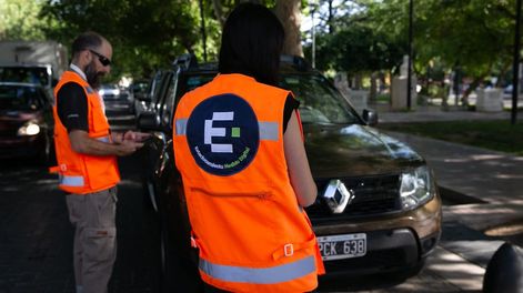Los Andes | Ulpiano Suarez libera el estacionamiento medido para fomentar las compras en estas fiestas