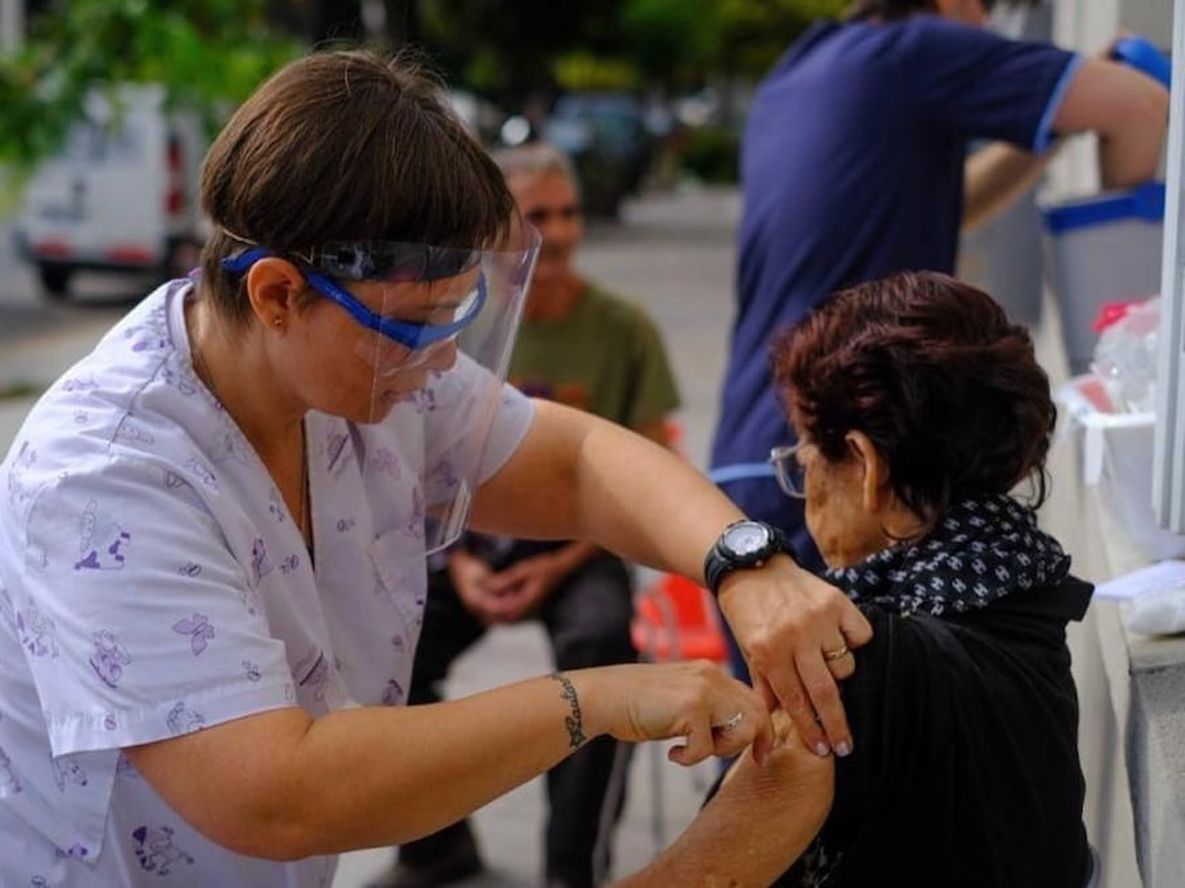 La ministra de Salud Carla Vizzotti anunció la llegada de la cuarta dosis: quiénes la recibirán