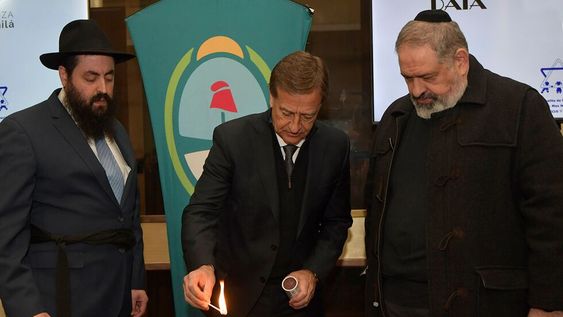El Gobernador Rodolfo Suarez y autoridades de la Delegación de Asociaciones Israelitas Argentinas (DAIA) y la Sociedad Israelita de Beneficencia, participarán de la ceremonia del DIA DE LA MEMORIA ACTIVA para recordar y homenajear a las víctimas del atentado terrorista contra la AMIA.Foto:  Orlando Pelichotti
