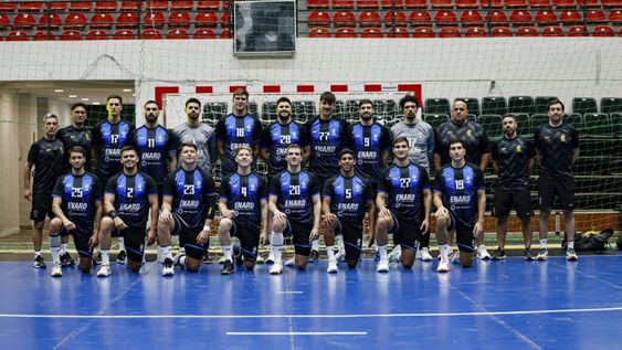 Handball. Los Gladiadores empezaron con el pie derecho