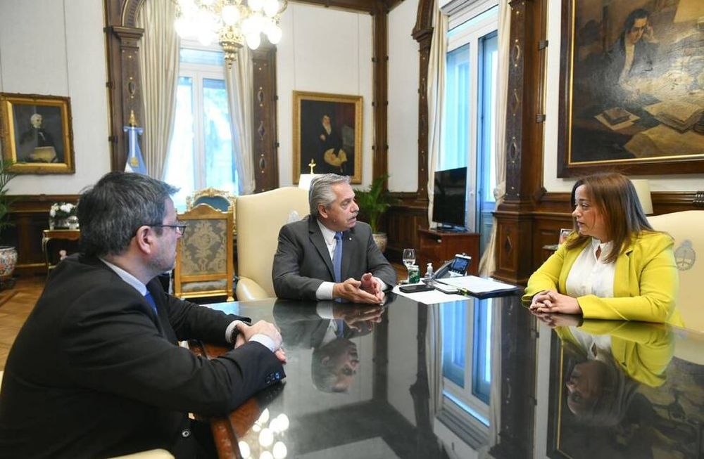 Fernández recibió en Casa Rosada a Cecilia Moreau y Germán Martínez (Foto: Prensa FDT)