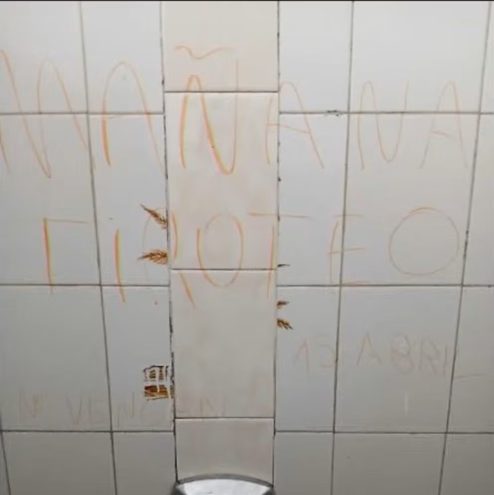 En Tucumán, las clases se desarrollan con normalidad, pese a la preocupación de las familias y la presencia de móviles policiales en las inmediaciones.