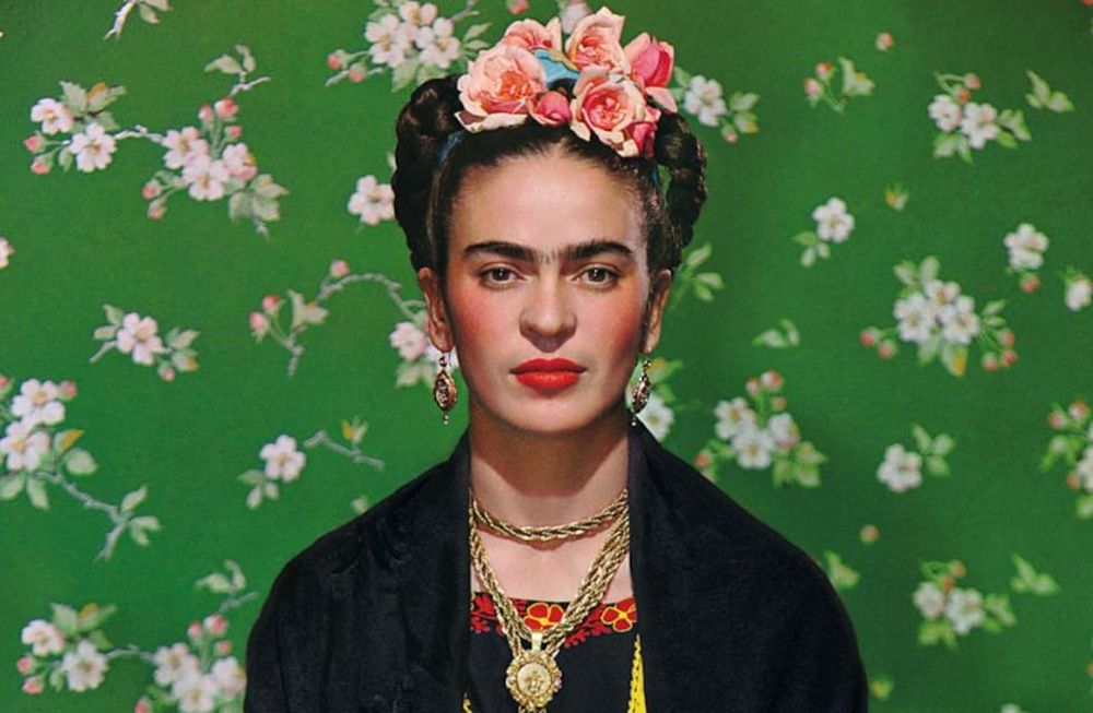 Más allá del mito de Frida Kahlo: cómo es el libro de lujo que derriba sus estereotipos