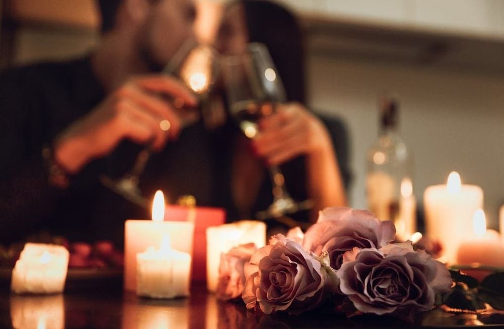 Llega el día de los enamorados y repasamos algunas ideas para llevar adelante un plan diferente con tu persona especial.