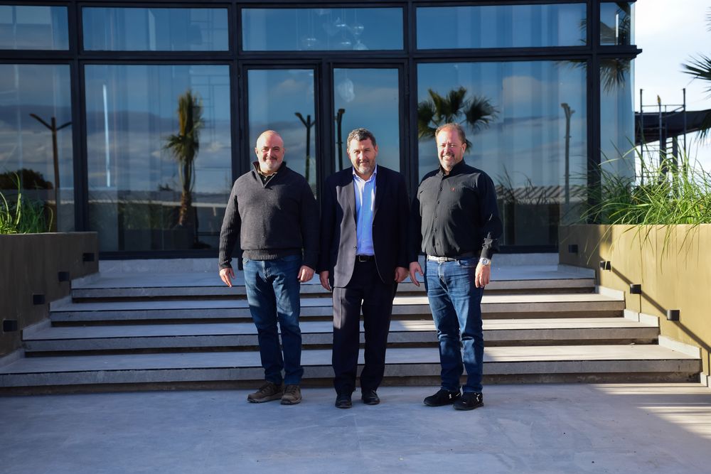 Luis Olivares, Flavio Kristich y Pablo Trípodi, los empresarios que invirtieron en Totem Hotel. 