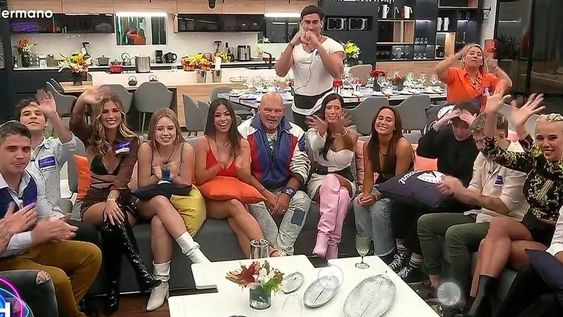 Uno de los participantes de Gran Hermano 2022 dio qué hablar en su primera noche en la casa.