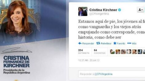 Cristina, una moderna Penélope que teje y desteje a través de tuits
