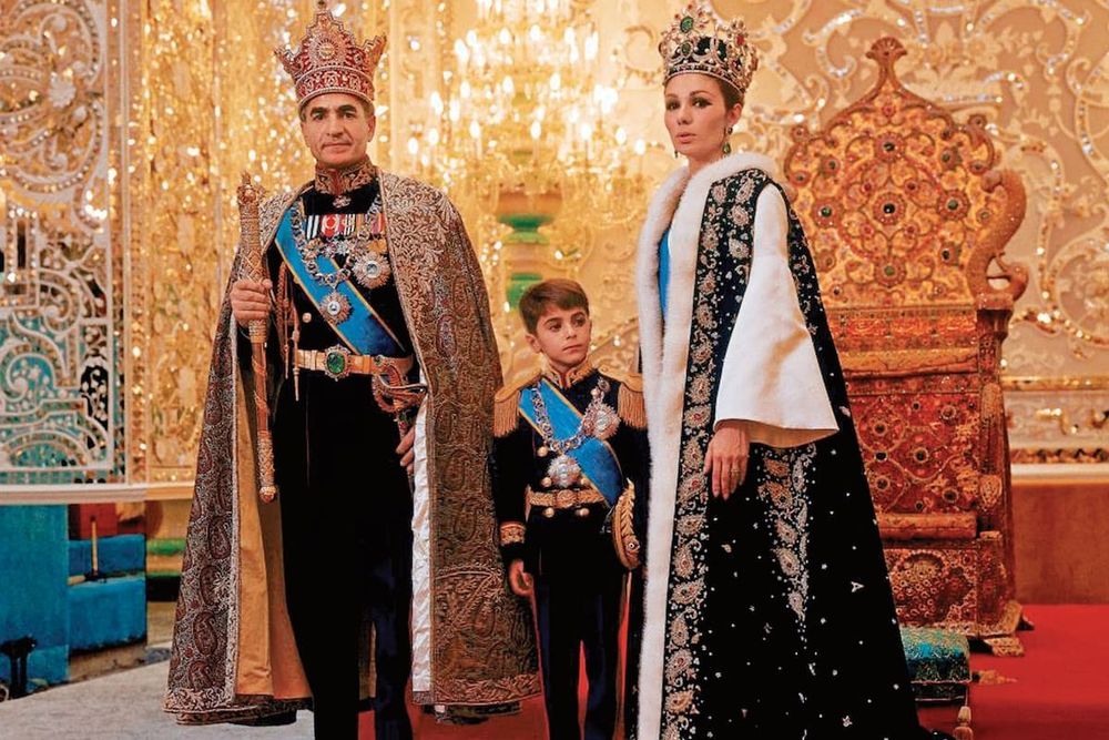 El régimen del Sha de Irán, también conocido como Mohammad Reza Pahlavi, fue una monarquía autoritaria que gobernó Irán desde 1941 hasta 1979, cuando fue derrocado por la Revolución Islámica.