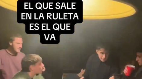 Un grupo de amigos hizo un sorteo para que uno de ellos viajara a Córdoba en el mismo día.