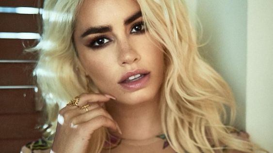 Lali, en traje de baño, cautivó a sus seguidores en las redes sociales