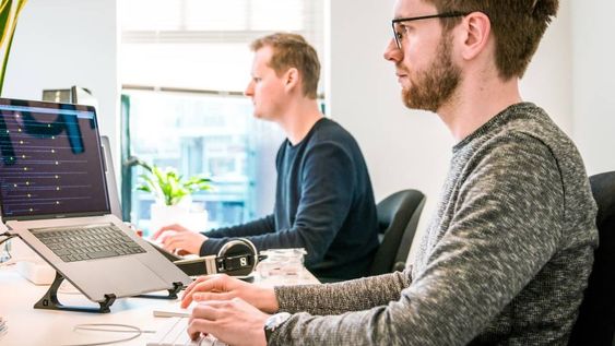 Sedentarismo: ¿cómo combatirlo durante la jornada laboral?