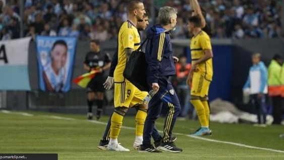 Darío Benedetto y Nicolás Valentini salieron lesionados a pocos días de la final de la Copa Libertadores.