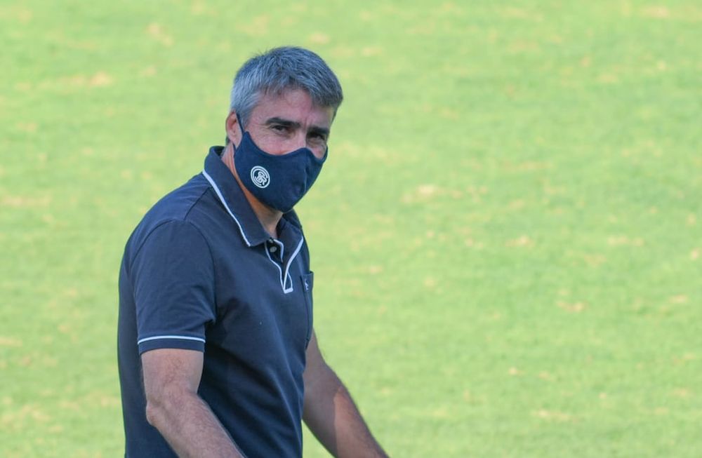 Gabriel Gómez, el DT de Independiente Rivadavia que está cumpliendo su segunda etapa en el club. / Nicolás Ríos