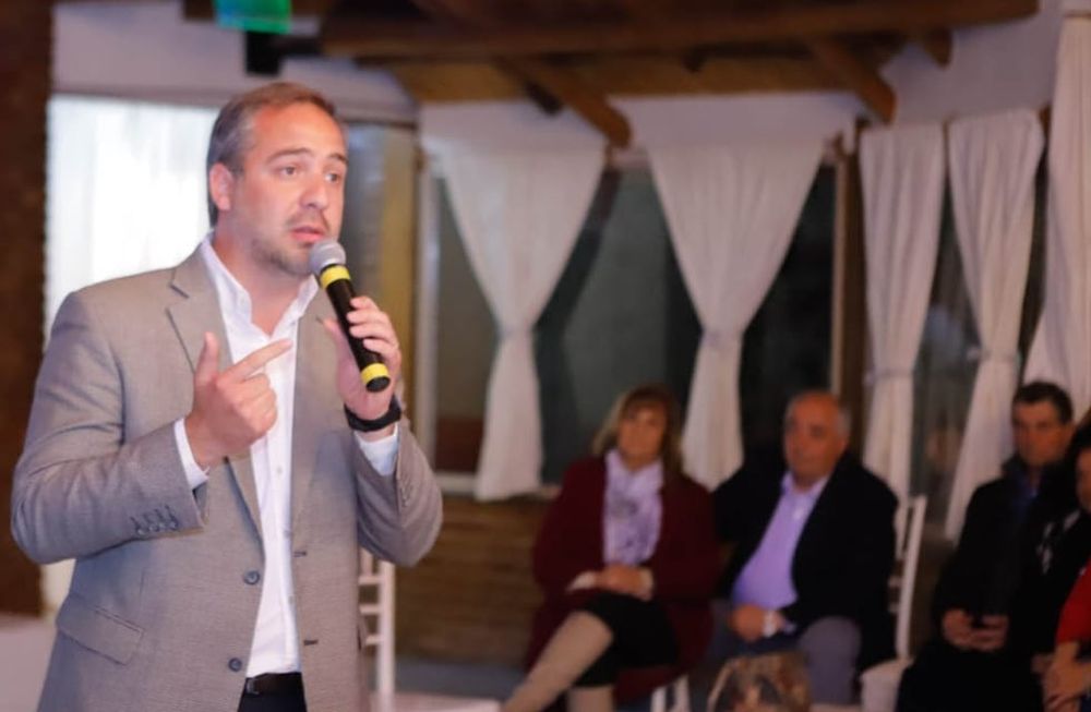 El intendente de Maipú, Matías Stevanato.