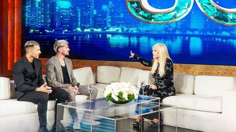 Leandro Paredes y Rodrigo de Paul grabraon su participación en el regreso de Susana Giménez durante su última visita al pais. (Instagram @telefe).