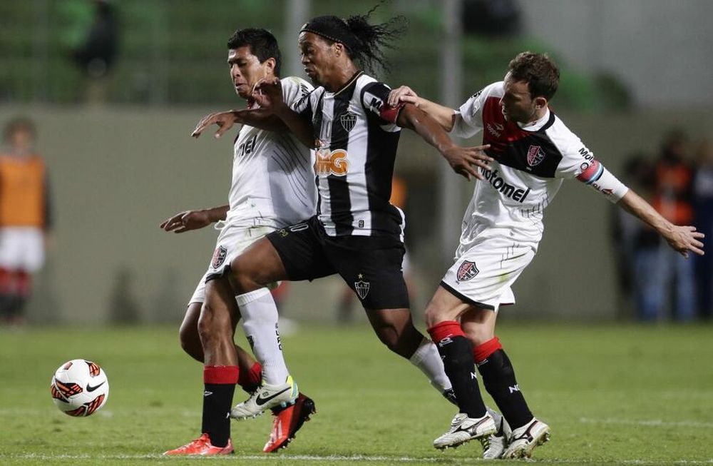 El Palmeiras de Gareca quiere sumar a Ronaldinho