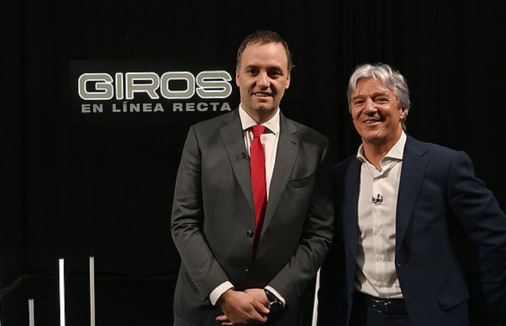Marcelo Grandio, el periodista de la TV Pública que viajó con Adorni en jet a Punta del Este