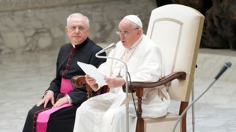 El pontífice abordó la importancia del enamoramiento, describiéndolo como una de las realidades más sorprendentes de la existencia.