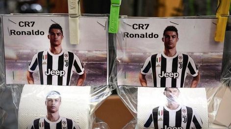 En  Nápoles se tomaron con humor la llegada de Ronaldo a Juventus