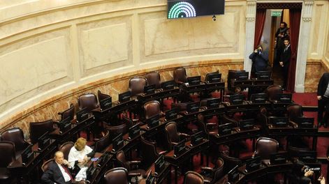 Los Andes | La sesión del Senado en la que estaba previsto debatir los ascensos de 75 jueces se frustró debido a la falta de quorum. Federico López Claro / Clarín
