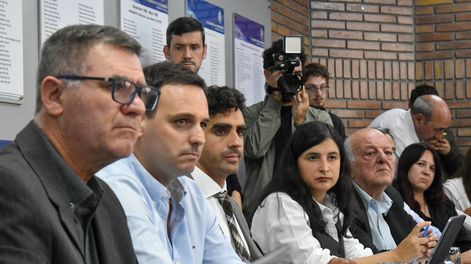 El ministro de Gobierno, Natalio Mema, y el subsecretario de Justicia, Juan Carlos Jaliff, en la Legislatura.&nbsp;
