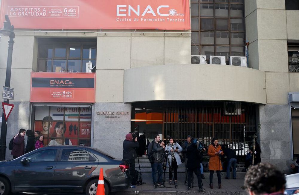 Chile investiga abusos: allanaron el Episcopado y la residencia de Maristas