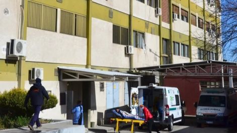 Una situación insólita fue denunciada en el hospital de Villa Regina: un médico habría utilizado, sin autorización,  el quirófano para realizar una intervención estética a su pareja.