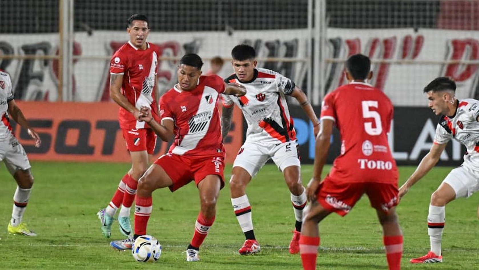 Deportivo Maipú - Patronato, por la Primera Nacional