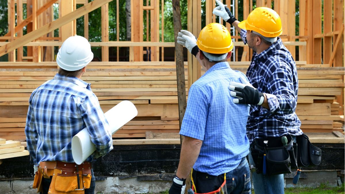 Cuánto cobra un albañil en 2026 para edificar una casa sencilla de 1 habitación