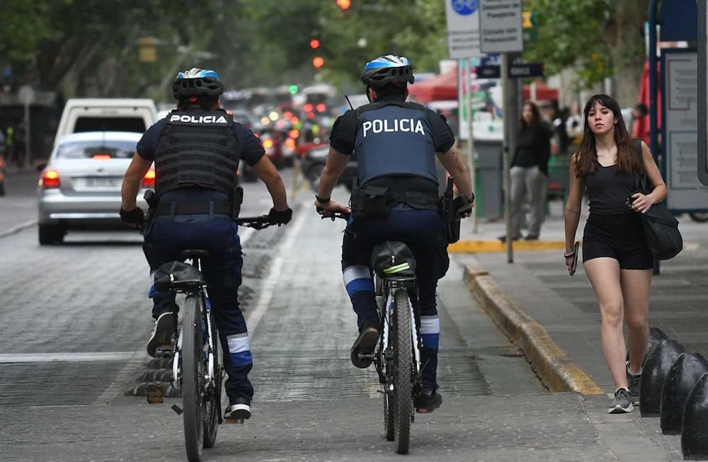 Desde la IGS rescatan que sólo el 5% de los uniformados mendocinos está sumariado. | Foto: José Gutiérrez / Los Andes