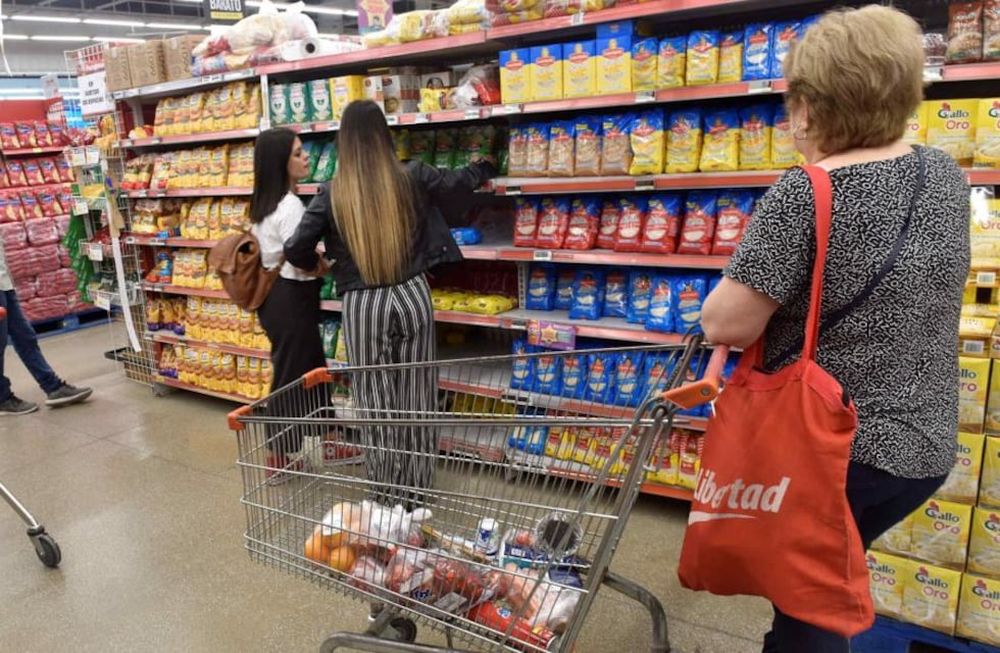 Los precios no frenan y siguen subiendo por encima de los salarios.