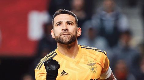 Nicolás Otamendi convirtió un verdadero golazo
