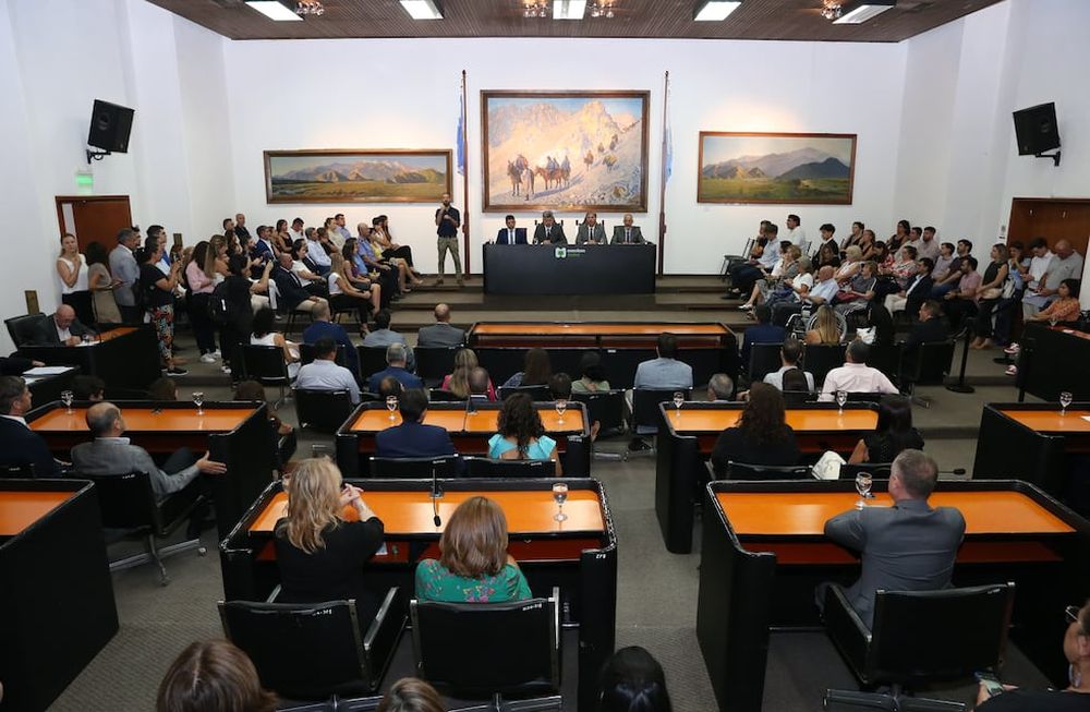 Ulpiano Suarez impulsa una ordenanza para desalentar los denominados “aguantaderos”