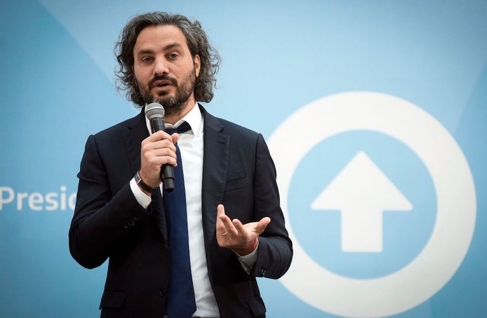 13/06/2021; Ciudad de Buenos Aires: El jefe de Gabinete, Santiago Cafiero, dijo hoy que los cuidados que se fueron teniendo y el esfuerzo de toda la ciudadanía hizo que los casos bajaran debido a las restricciones estrictas instrumentadas a principios de junio, pero remarcó que está lejos de ser superada la pandemia.Foto: Prensa Jefatura/Télam/MCL